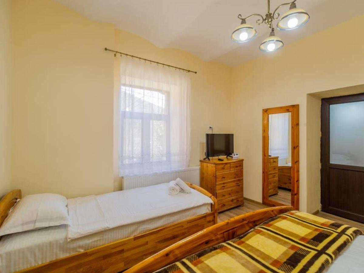 Apartment Carol Private Yard With Barbeque And Parking Sinaia Luaran gambar