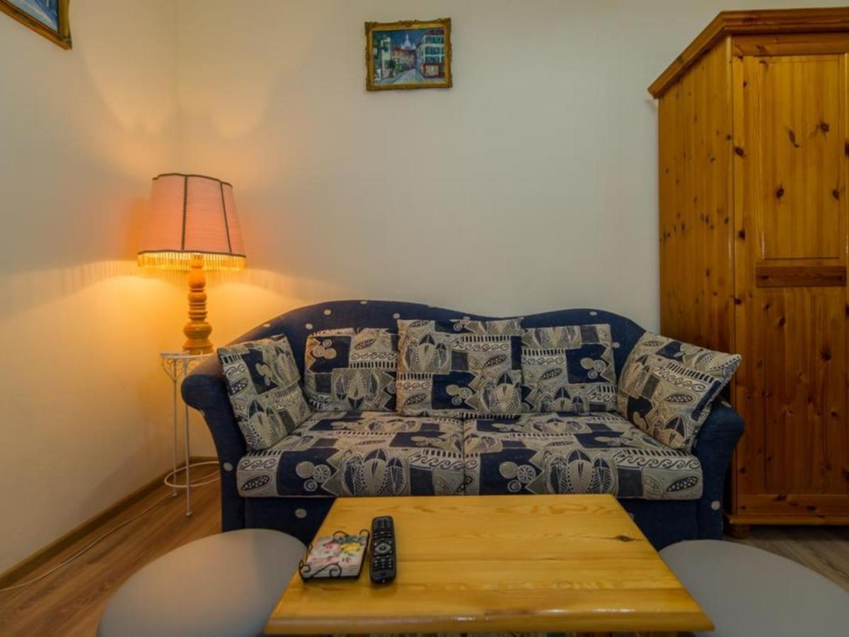 Apartment Carol Private Yard With Barbeque And Parking Sinaia Luaran gambar